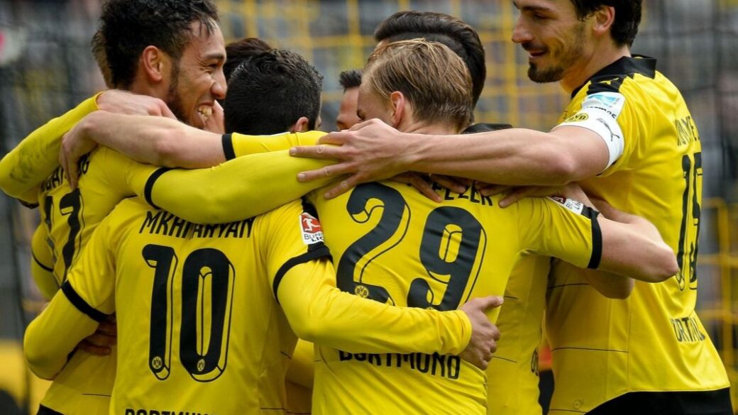 Borussia Dortmund - FM15 Team Review